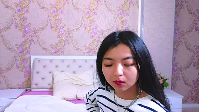 Shy Kira online show from 01/24/25, 03:34