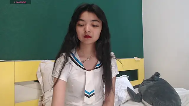 Shy Kira online show from 06/04/26, 08:53