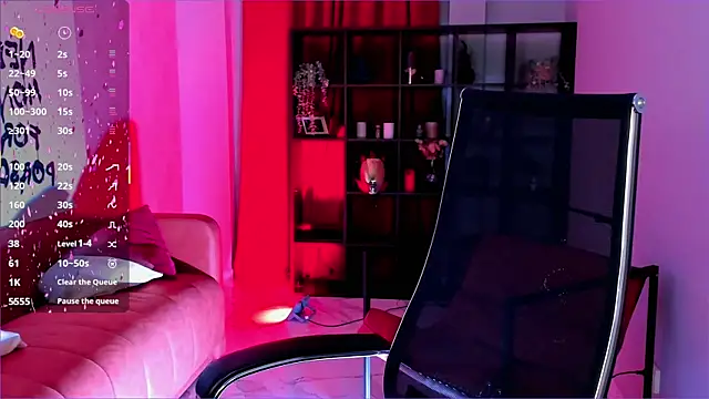 LanaBaker online show from 11/28/25, 02:58