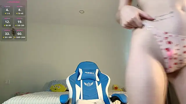 Naomi 52 online show from 03/23/25, 03:54