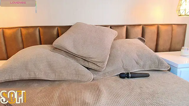 Sofia Convers online show from 03/12/25, 07:38