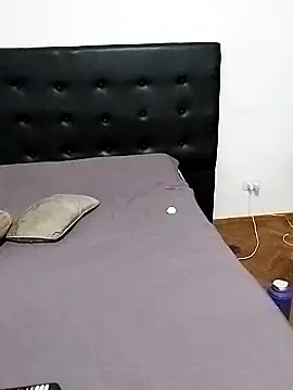 littlebrunett online show from 02/23/25, 09:11