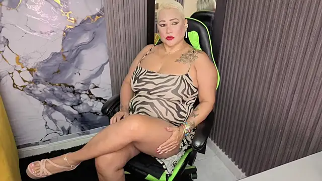 GianellaCox  online show from 05/20/26, 12:00