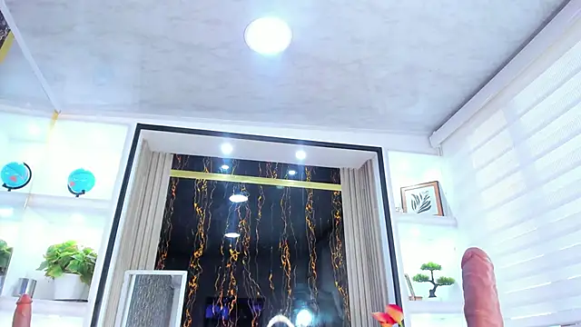 AmberNix online show from 02/10/25, 10:09