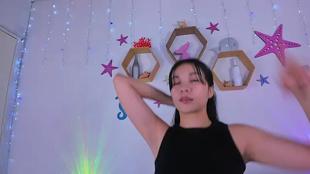 Emiily Parkerr online show from 09/17/25, 03:19