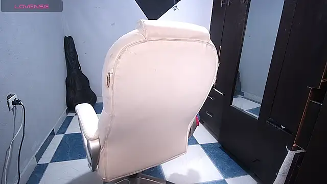 grace molly14 online show from 03/18/25, 01:42