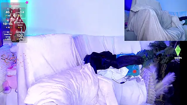 HollyDominic online show from 09/17/25, 07:43