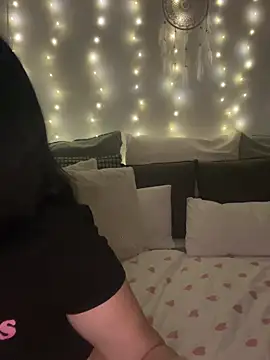 Snapshot of Off__Melonenmandy chatting on 02/20/26, 07:47 Off Melonenmandy online show from 02/20/26, 07:47