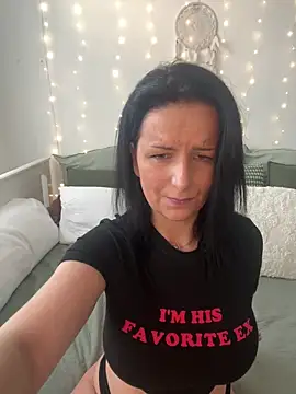 Snapshot of Off__Melonenmandy chatting on 03/23/26, 04:11 Off Melonenmandy online show from 03/23/26, 04:11