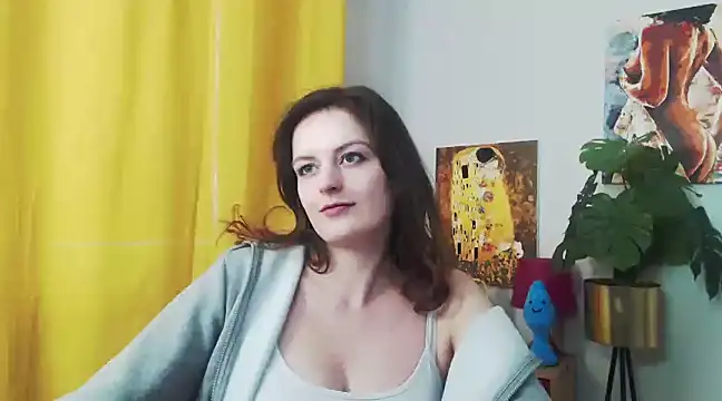 juicyNadine online show from 12/13/24, 12:28