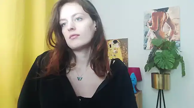 juicyNadine online show from 01/15/25, 09:24