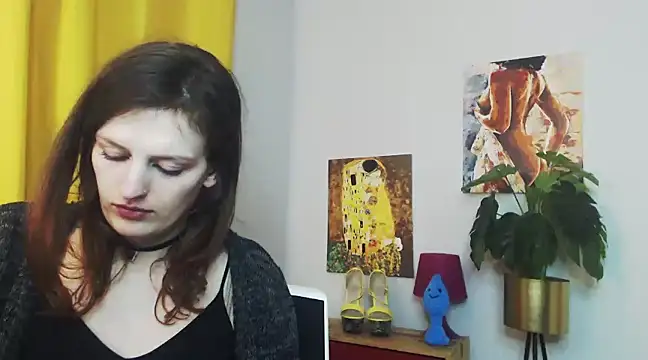 juicyNadine online show from 02/05/25, 12:27