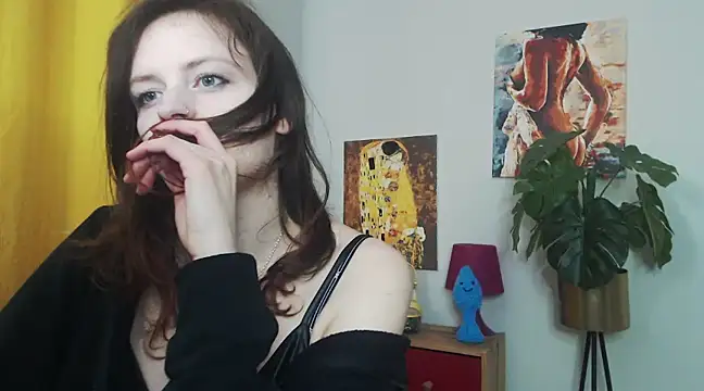 juicyNadine online show from 02/21/25, 12:28