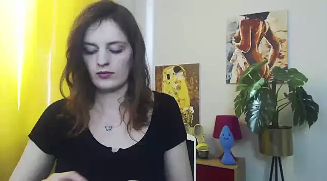 juicyNadine online show from 03/10/25, 12:26