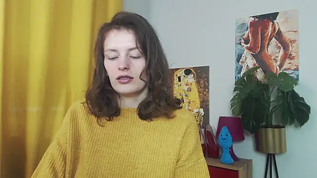 juicyNadine online show from 09/28/25, 05:02