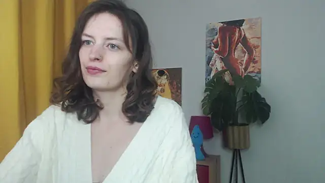 juicyNadine online show from 10/13/25, 04:34