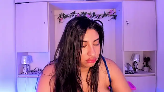 Snapshot of CANDYGABYY chatting on 07/08/26, 08:13 CANDYGABYY online show from 07/08/26, 08:13