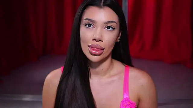 NatyDesiree online show from 01/24/25, 10:41