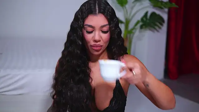 NatyDesiree online show from 10/03/25, 09:06