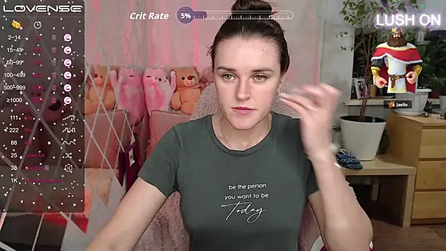 Bella  Swoon online show from 10/25/25, 03:40