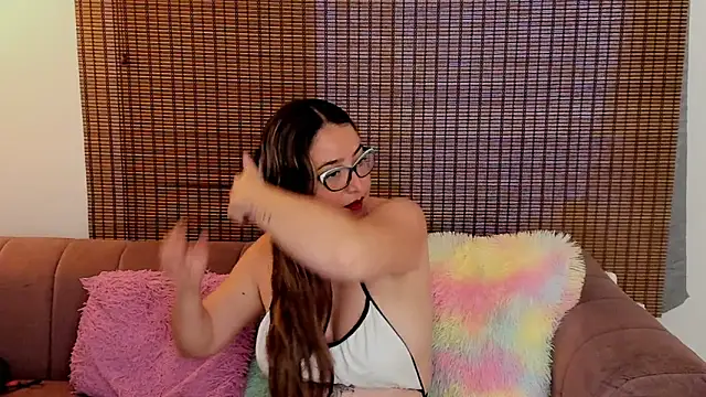 ariana cross online show from 02/13/26, 01:29