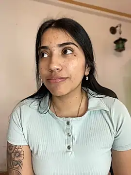 Snapshot of SaritaHot_69 chatting on 12/10/24, 05:22 SaritaHot 69 online show from 12/10/24, 05:22