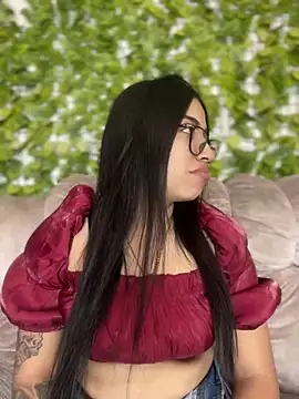 Snapshot of SaritaHot_69 chatting on 01/08/25, 03:50 SaritaHot 69 online show from 01/08/25, 03:50