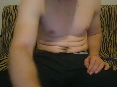 Snapshot of justwatchbaby chatting on 12/19/25, 10:17 justwatchbaby online show from 12/19/25, 10:17