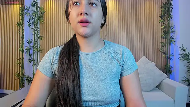 paulina sweett  online show from 09/10/25, 10:59