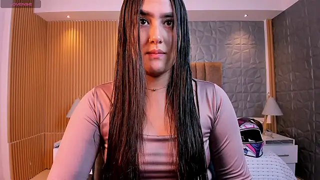 paulina sweett  online show from 07/08/26, 12:31