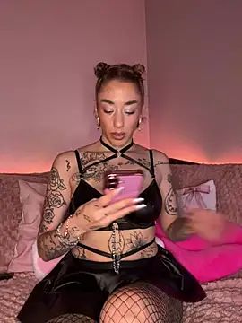 Chachou000 online show from 01/27/25, 07:03