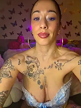 Chachou000 online show from 02/17/26, 08:04