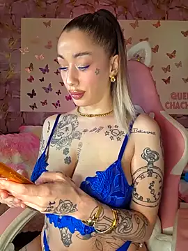 Chachou000 online show from 04/16/26, 03:13