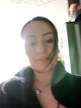 LuisaFernanda170823 online show from 12/17/25, 12:16