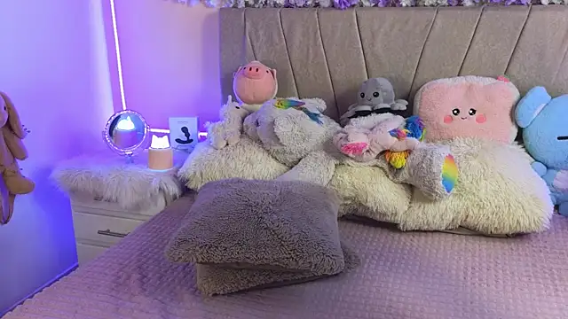 Baby Xian online show from 12/31/24, 04:16