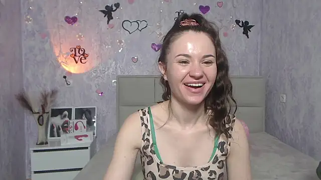 KaraCriegs online show from 02/12/25, 12:48