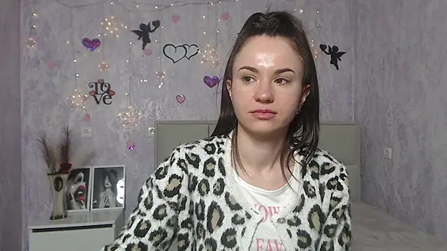 KaraCriegs online show from 02/23/25, 09:59