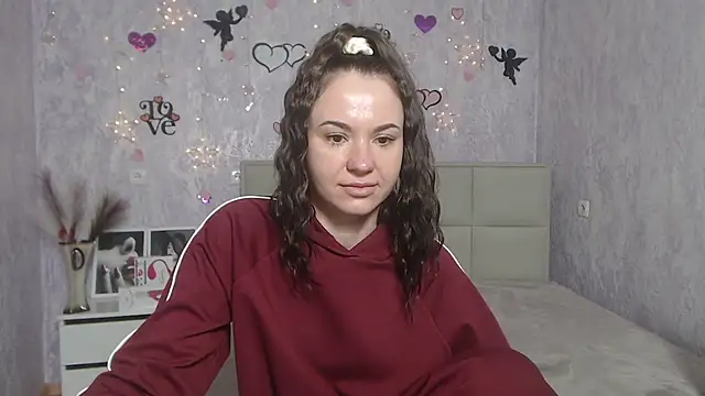 KaraCriegs online show from 03/12/25, 09:35