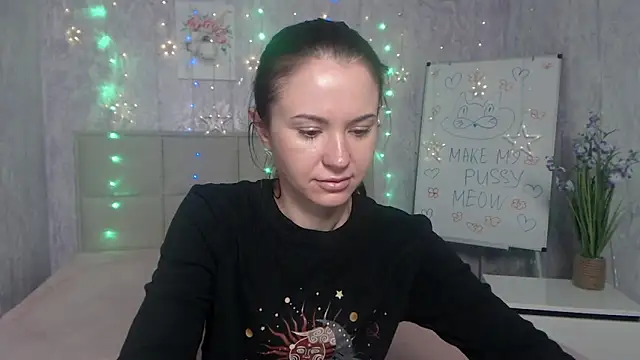 KaraCriegs online show from 09/29/25, 05:29