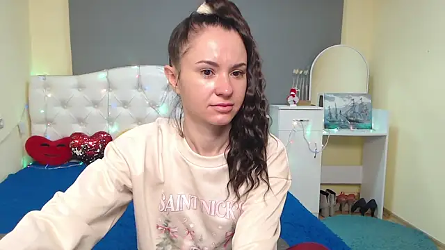 KaraCriegs online show from 12/05/25, 06:48