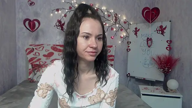 Snapshot of KaraCriegs chatting on 02/16/26, 07:21 KaraCriegs online show from 02/16/26, 07:21