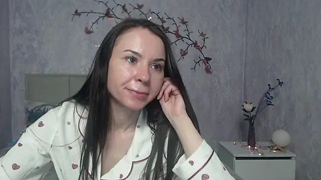 Snapshot of KaraCriegs chatting on 02/27/26, 07:03 KaraCriegs online show from 02/27/26, 07:03