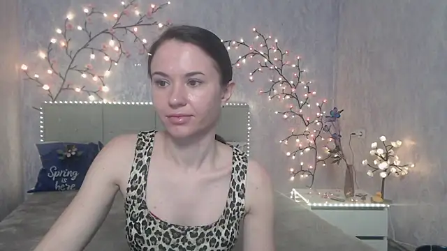 Snapshot of KaraCriegs chatting on 04/23/26, 05:48 KaraCriegs online show from 04/23/26, 05:48