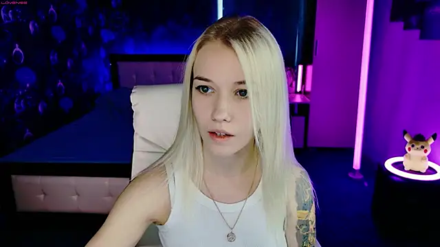 ShhhO O online show from 11/22/25, 10:14