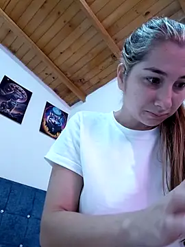 Iris love18 online show from 02/20/26, 01:55