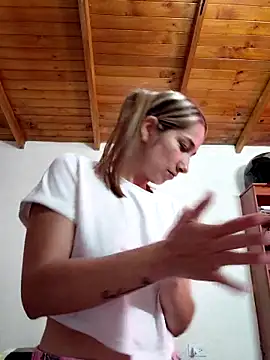 Iris love18 online show from 03/15/26, 02:23