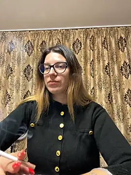 NadiraNoor online show from 10/02/25, 10:39