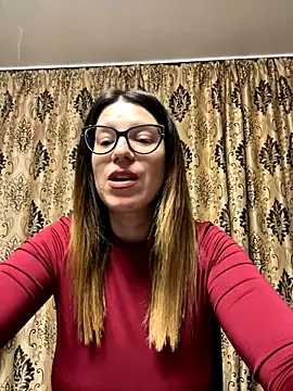 NadiraNoor online show from 10/24/25, 09:33