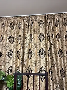 NadiraNoor online show from 11/25/25, 04:12