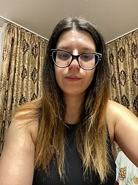 NadiraNoor online show from 02/15/26, 10:39